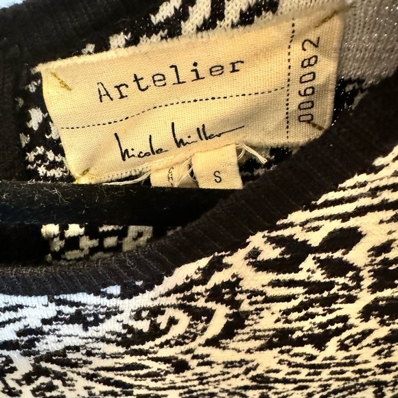 Nicole Miller Atelier Sweater Dress - Picture 4 of 4